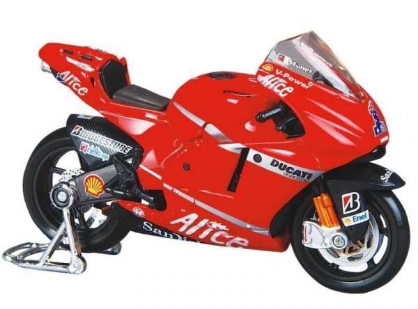 Model motocykla w skali 1:18 Ducati Desmosedici .jpg